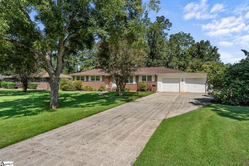 1015 Fairfield Dr, Anderson, SC, 29621-7124 | Card Image