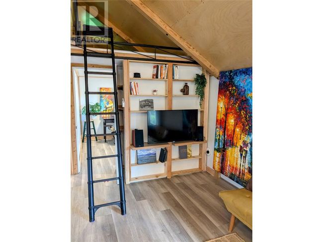 4152 51 St, House other with 2 bedrooms, 2 bathrooms and 10 parking in Canyon BC | Image 40