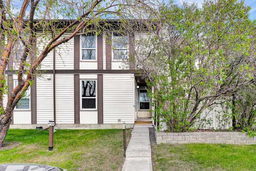 33-3200 60 St Ne, Calgary, AB, T1Y4K8 | Card Image