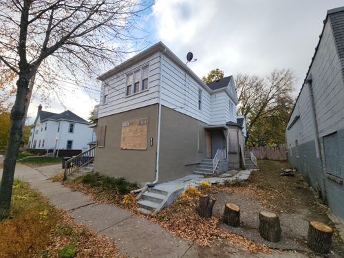 9 E 37th St, Minneapolis, MN, 55409-1332 | Card Image