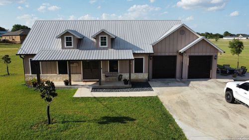 445 Spanish Grant Cir, Bandera, TX, 78003-4805 | Card Image