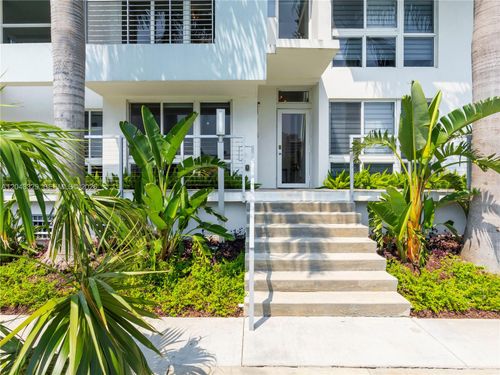 51-51 N Shore Dr, Miami Beach, FL, 33141-3912 | Card Image
