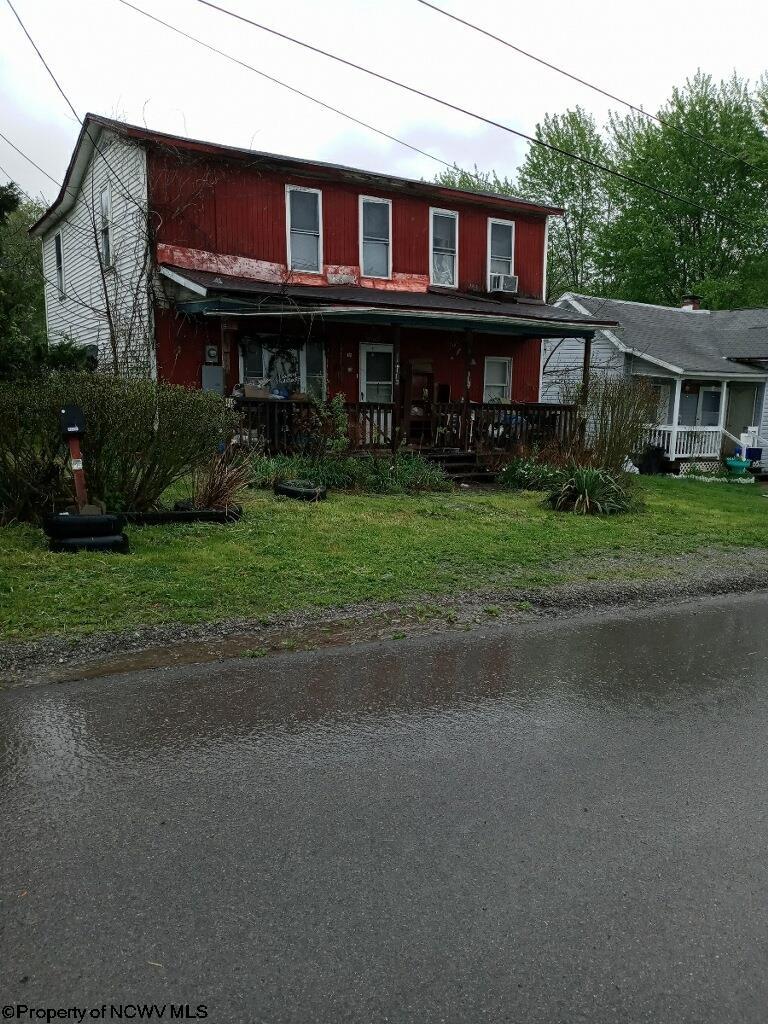 Hoff St, Belington, WV 26250