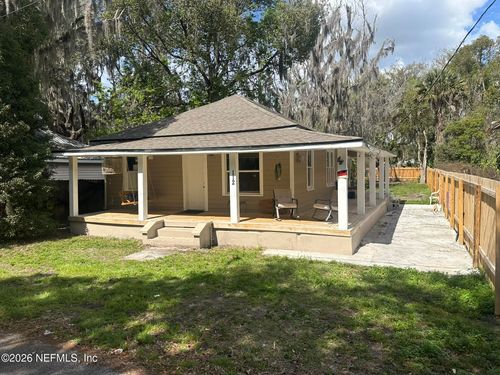 112 Putnam Ave, East Palatka, FL, 32131-6127 | Card Image