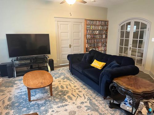 303 N Liberty Ave, Madison, SD, 57042-2034 | Card Image