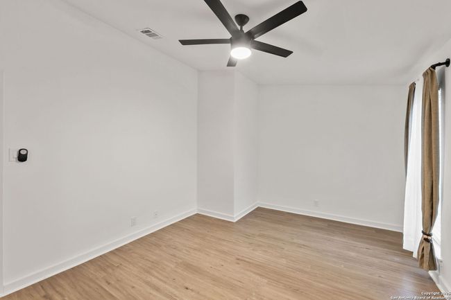 APT-101 - 2718 Old Field Dr, Townhouse with 2 bedrooms, 3 bathrooms and null parking in San Antonio TX | Image 18
