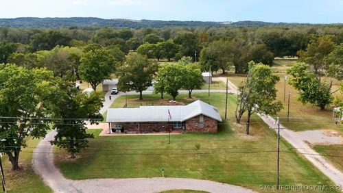 2064 Highway 77 S, Davis, OK, 73030-9573 | Card Image