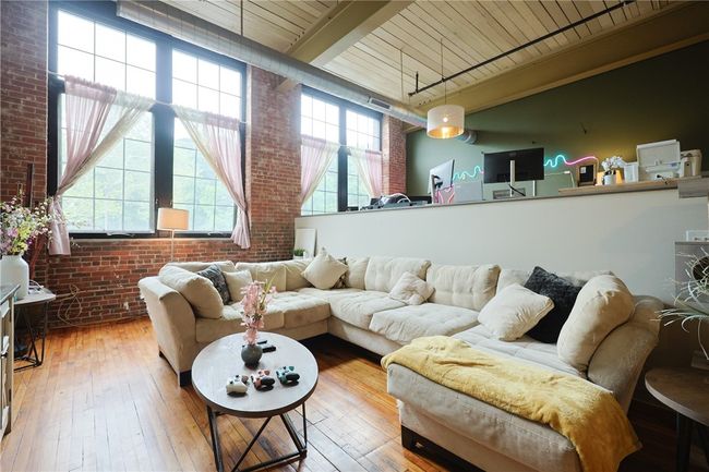 APT-103 - 685 Social St, Condo with 2 bedrooms, 2 bathrooms and null parking in Woonsocket RI | Image 4