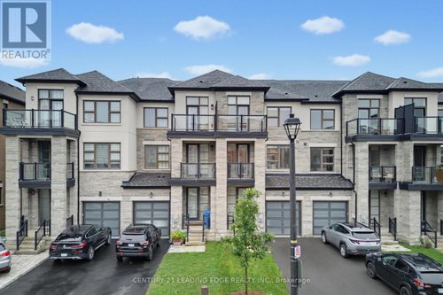 332 Laplante St, Newmarket, ON, L3X0M5 | Card Image