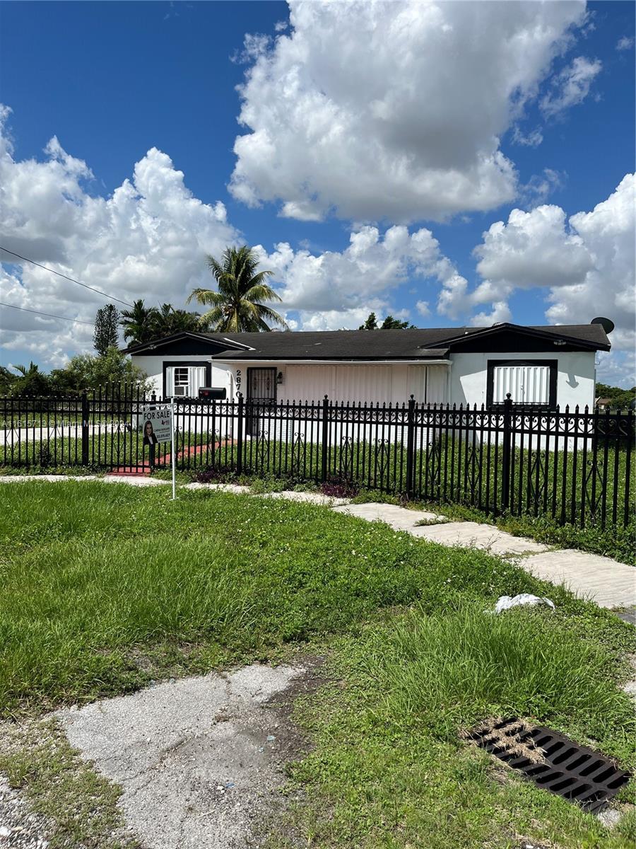 205th St, Miami Gardens, FL 33056