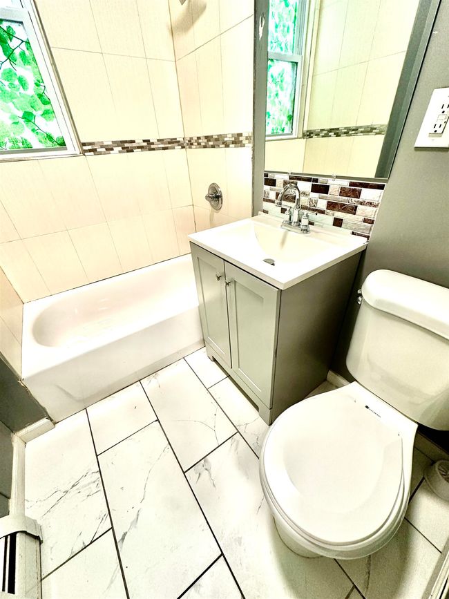 APT-1 - 245 Duncan Ave, Home with 2 bedrooms, 1 bathrooms and null parking in Jersey City NJ | Image 15