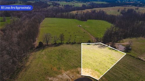 260 Daniel Lane, Westmoreland, TN, 37186 | Card Image