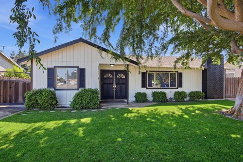 3010 Lester Road, Denair, CA, 95316 | Card Image