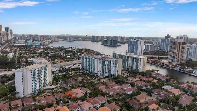 24 - 19380 Collins Ave, Condo with 1 bedrooms, 1 bathrooms and null parking in Sunny Isles Beach FL | Image 27