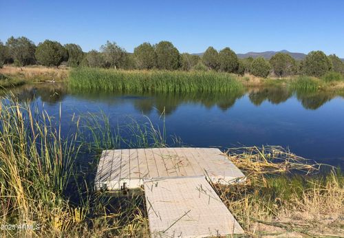 625 E Arrow Wash Trl, Ash Fork, AZ, 86320 | Card Image