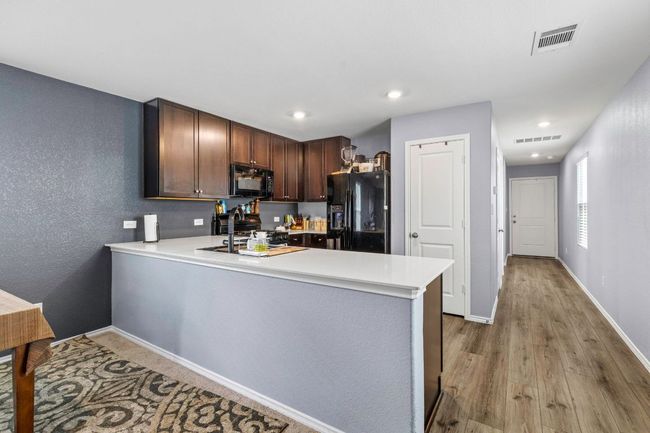 12 Trinity Cir, House other with 4 bedrooms, 3 bathrooms and 2 parking in Lockhart TX | Image 8