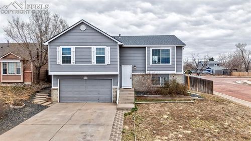2210 Lisa Dr, Colorado Springs, CO, 80915-4385 | Card Image