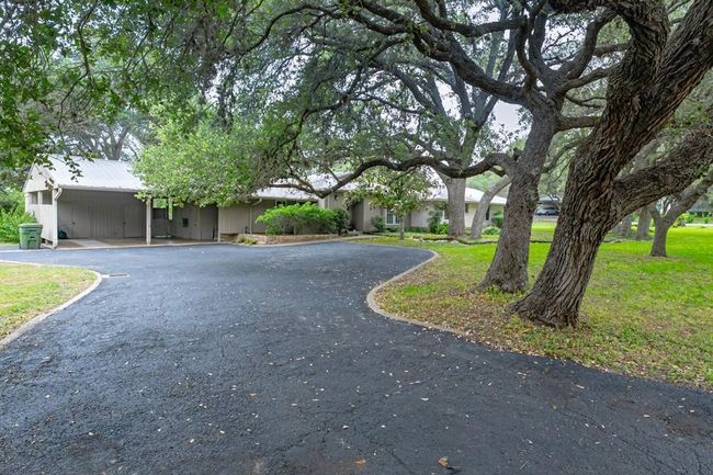 161 Red Bird Rdg, House other with 3 bedrooms, 3 bathrooms and null parking in Beeville TX | Image 9