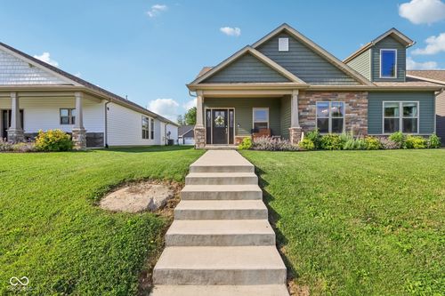 1209 E Wabash St, Frankfort, IN, 46041-3077 | Card Image