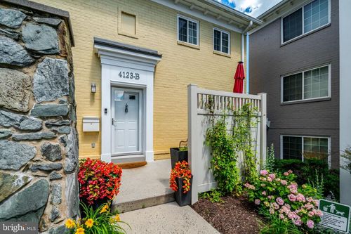 b-4123 S Four Mile Run Dr, ARLINGTON, VA, 22204-4094 | Card Image