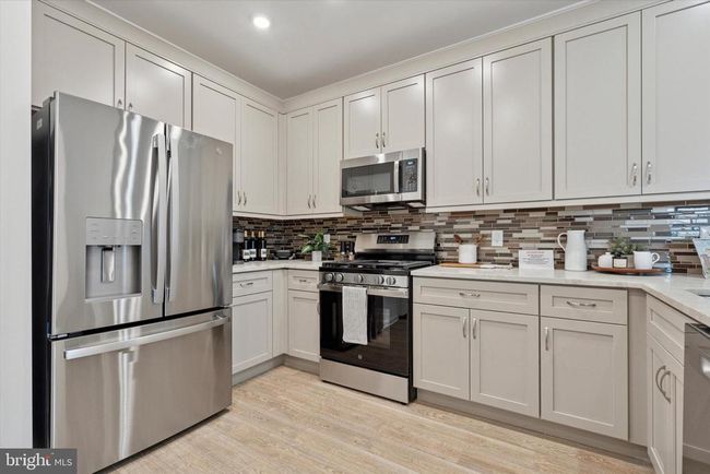 16223 River View Dr, Condo with 2 bedrooms, 2 bathrooms and null parking in BRISTOL PA | Image 15
