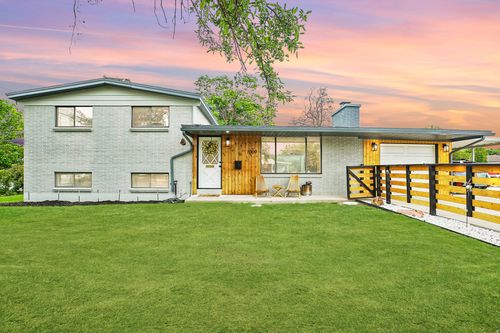 7009 90, Midvale, UT, 84047-1501 | Card Image