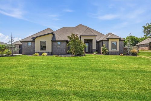 1103 Riata Road, Tuttle, OK, 73089 | Card Image