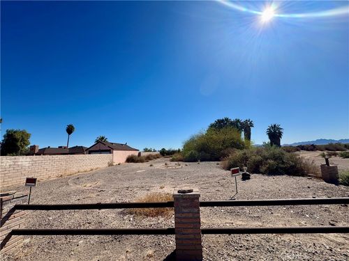 188 Clark Way, Palo Verde, CA, 92266 | Card Image