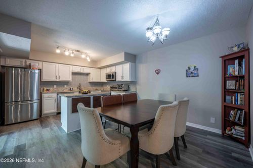 10458 Big Tree Cir E, Jacksonville, FL, 32257-6362 | Card Image