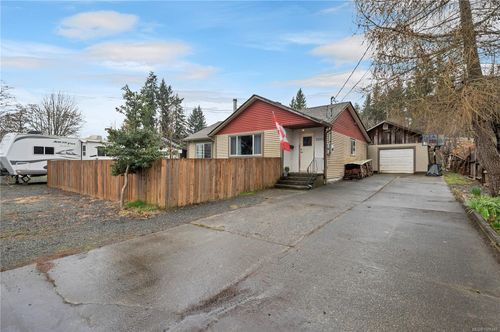 2692 Vallejo Rd, Campbell River, BC, V9W4W7 | Card Image