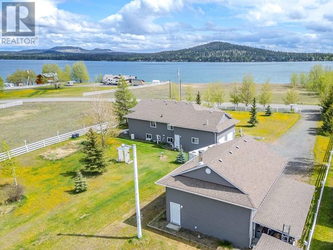 8562 Skyline Dr, House other with 5 bedrooms, 3 bathrooms and null parking in 70 Mile House BC | Image 4