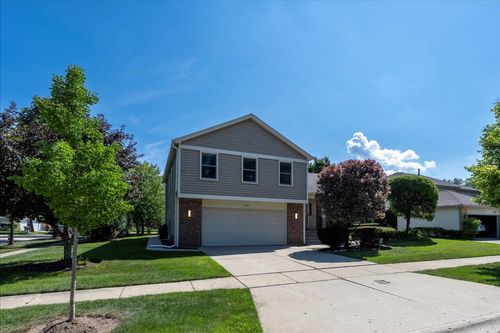 950 Cumberland Ln, Buffalo Grove, IL, 60089-7038 | Card Image