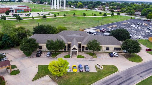 3305 N Calais Dr, Sherman, TX, 75090-3110 | Card Image