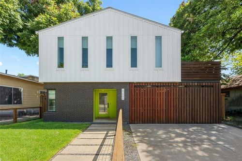 a-2106 Holly St, Austin, TX, 78702-5525 | Card Image