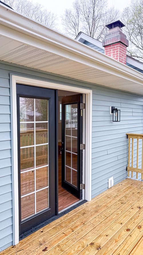 103 W 2nd St, Broadlands, IL, 61816-9768 | Card Image