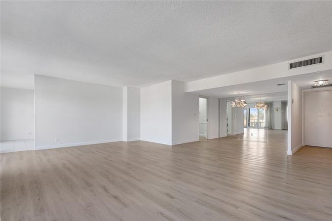 APT-406 - 2500 E Las Olas Blvd, Condo with 3 bedrooms, 3 bathrooms and null parking in Fort Lauderdale FL | Image 6