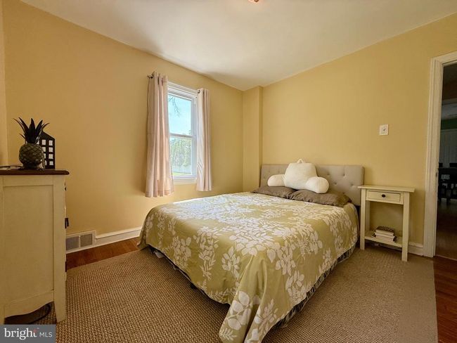566 S Forklanding Rd, House other with 4 bedrooms, 2 bathrooms and null parking in MAPLE SHADE NJ | Image 14