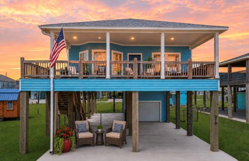 979 Fisherman Dr S, Crystal Beach, TX, 77650 | Card Image