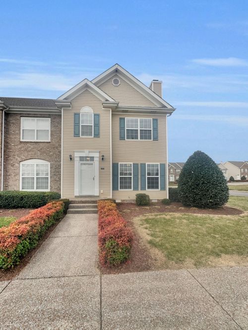 2001 Mckenna Dr, Thompsons Station, TN, 37179 | Card Image