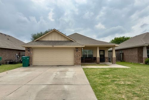310 N Bermuda St, Lacy Lakeview, TX, 76705-1324 | Card Image