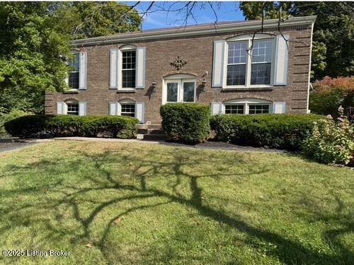 7205 Peppermill Ct, Louisville, KY, 40228-1612 | Card Image