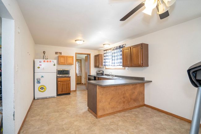 1209 Spencer St, Home with 2 bedrooms, 1 bathrooms and null parking in Grinnell IA | Image 7