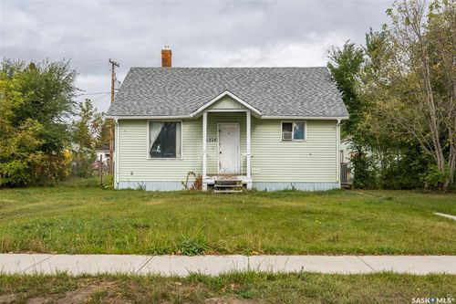 1924 15th St W, Prince Albert, SK, S6V3T9 | Card Image
