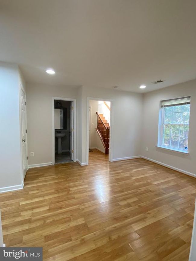 12022 Kemps Landing Cir, Townhouse with 4 bedrooms, 4 bathrooms and null parking in MANASSAS VA | Image 19