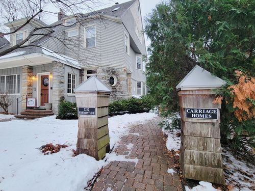 apt-5-2212 Fremont Ave S, Minneapolis, MN, 55405-2670 | Card Image