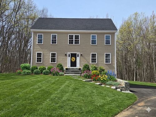 41 Martin Rd, Douglas, MA, 01516-2320 | Card Image