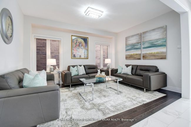 38 Rosewell Cres, House other with 8 bedrooms, 6 bathrooms and 4 parking in Georgetown ON | Image 6