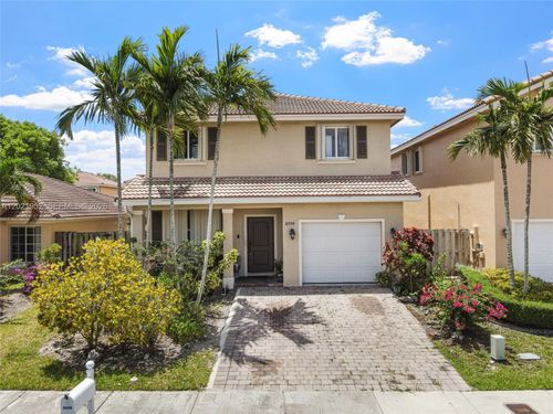 8956 Sw 215th Ter, Cutler Bay, FL, 33189-3816 | Card Image