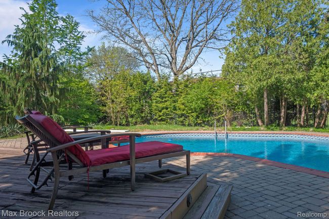 22491 N Nottingham Dr, House other with 4 bedrooms, 3 bathrooms and null parking in Beverly Hills MI | Image 38