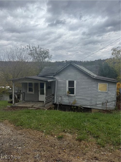 110 Cove Dr, Powhatan Point, OH, 43942-1308 | Card Image